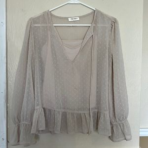 Super cute top size medium